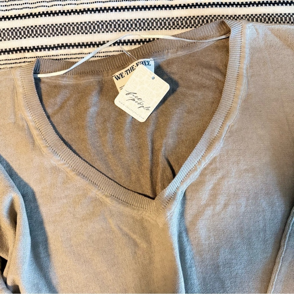 Free People Gibson V-Neck Pullover Women Top Sweater Medium - Picture 12 of 15